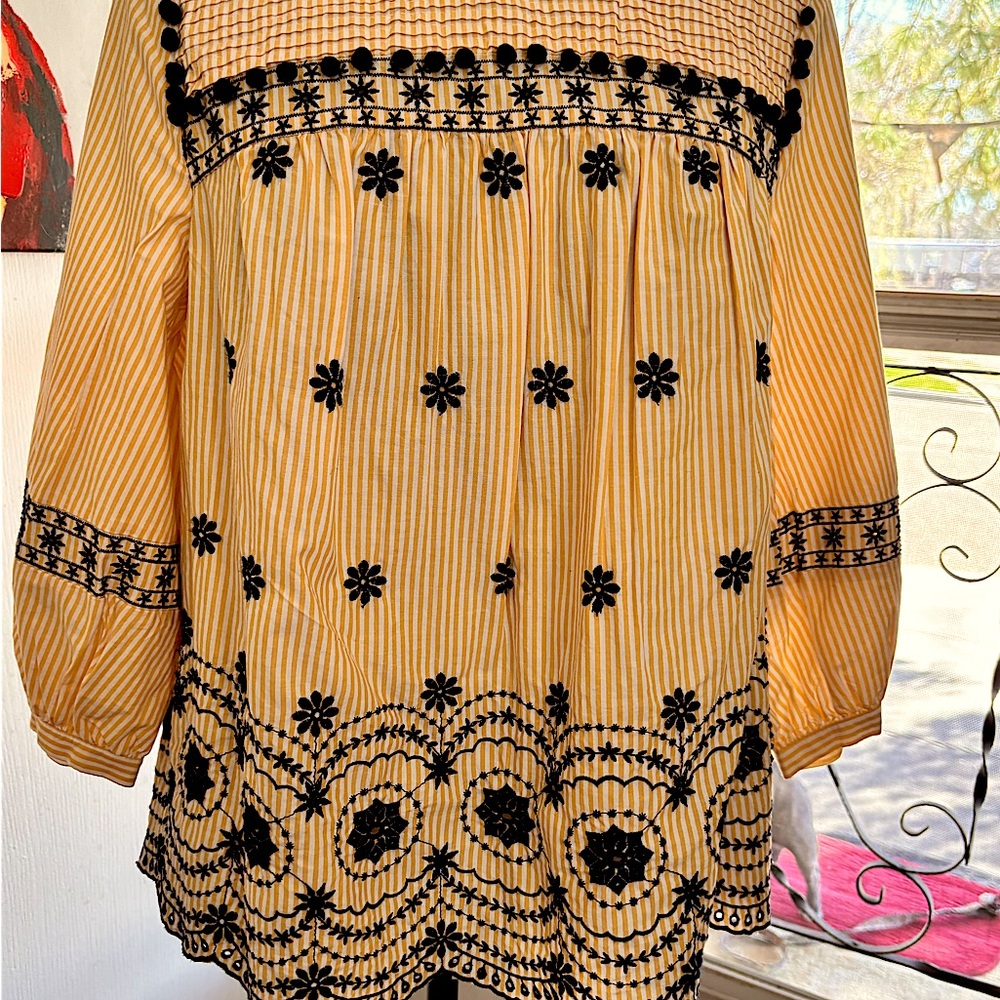 Crown & Ivy Yellow Striped Vintage Style Classic Embroidered Blouse M